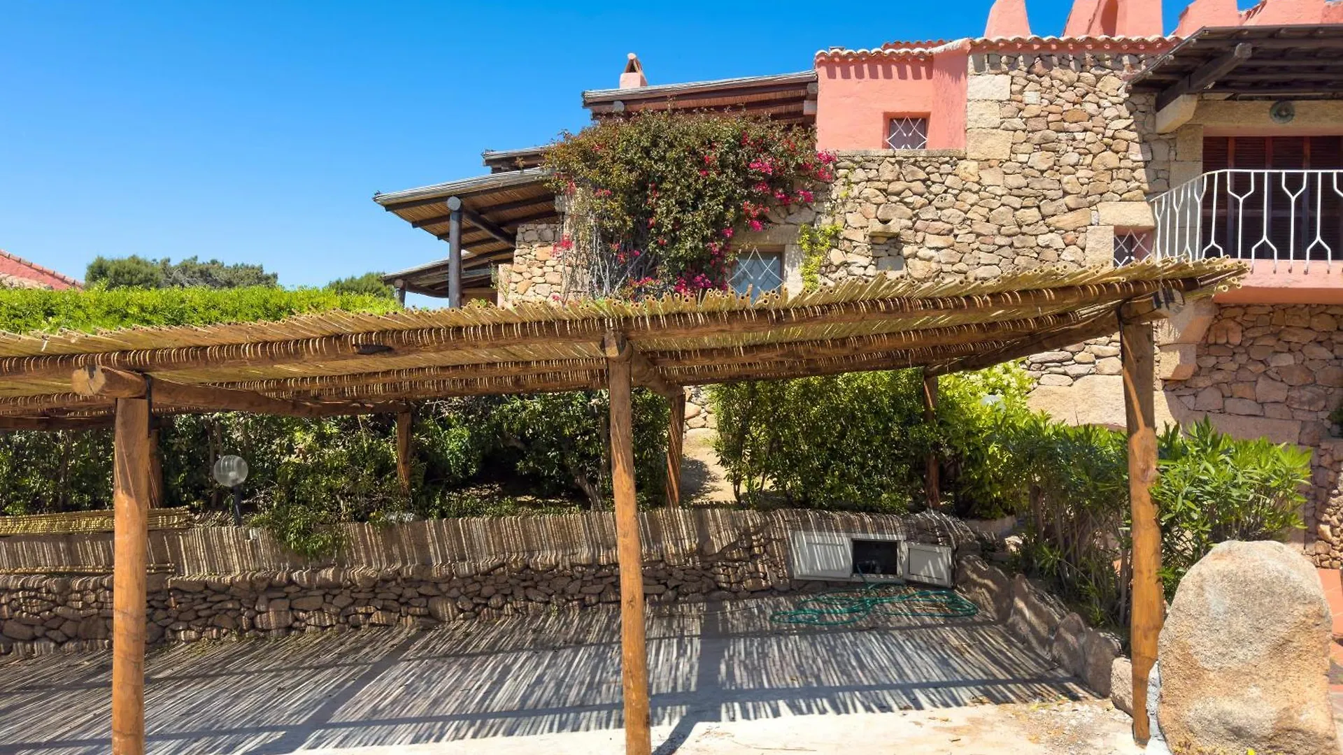 Villetta Porto Sole Vista Mare Baja Sardinia Villa